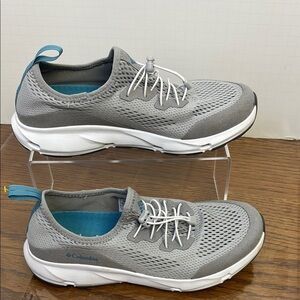 Columbia vent Light Gray and Teal Athletic Shoes